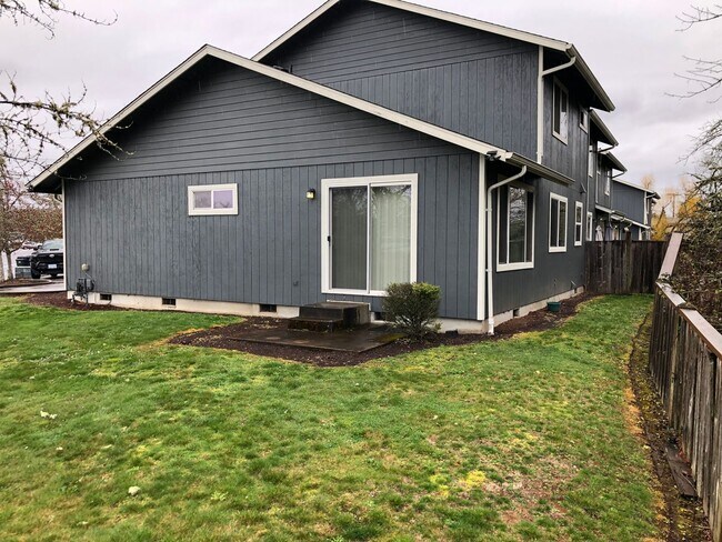 359 S 58th St-Unit -C in Springfield, OR - Building Photo - Building Photo