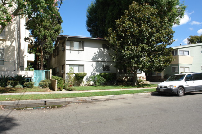 14339 Albers St in Sherman Oaks, CA - Building Photo - Building Photo