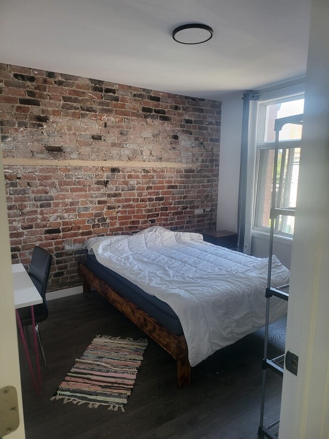 4823 Saint-Urbain Rue in Montréal, QC - Building Photo - Building Photo