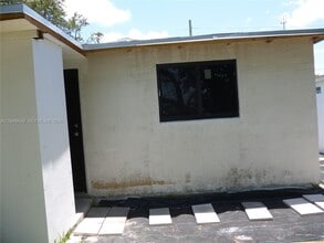 4611 SW 19th St in West Park, FL - Building Photo - Building Photo