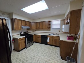 721 Avenue D, Unit 721 in Fort Madison, IA - Building Photo - Building Photo