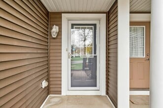 7104 Merrimac Ln N in Maple Grove, MN - Building Photo - Building Photo