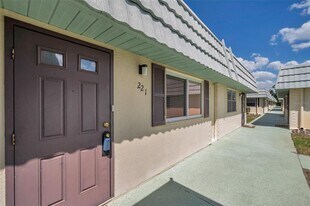 1801 Bedford Terrace in Sun City Center, FL - Building Photo