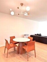 4935 Ocean View Blvd in La Canada Flintridge, CA - Building Photo - Building Photo