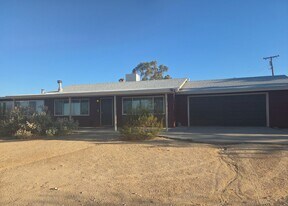 61381 Alta Mura Dr in Joshua Tree, CA - Building Photo