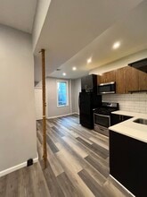 489 Central Ave, Unit 1 Full first floor in Jersey City, NJ - Building Photo - Building Photo