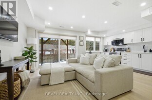 69 Pine Gate Pl in Whitby, ON - Building Photo