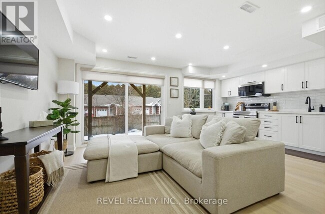 property at 69 Pine Gate Pl