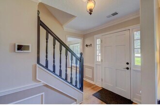 8327 Poplar Pike in Germantown, TN - Building Photo - Building Photo