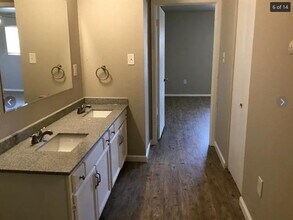 5800 Webster St in Fort Worth, TX - Building Photo - Building Photo