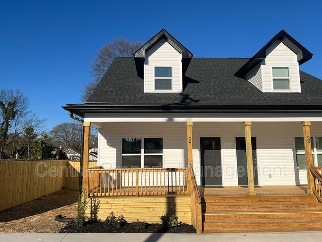 6 W Wilburn Ave in Greenville, SC - Building Photo - Building Photo