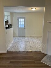 1704 NE Balboa St in Lee's Summit, MO - Building Photo - Building Photo