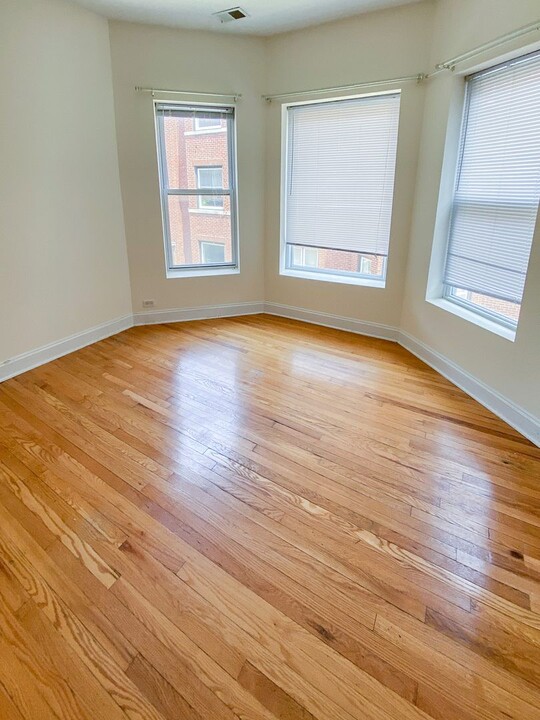 849 W Cornelia Ave, Unit 857-1N in Chicago, IL - Foto de edificio