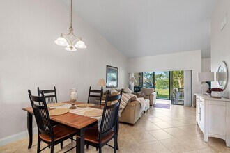 7581 English Ct in Greenacres, FL - Building Photo - Building Photo