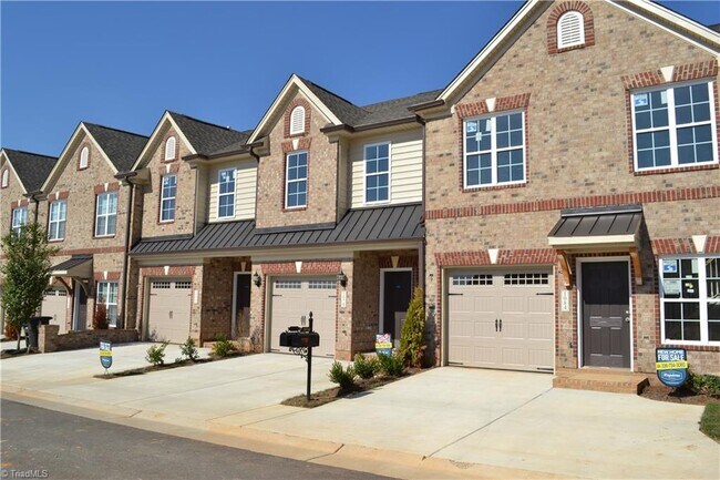 property at 884 Silver Leaf Dr