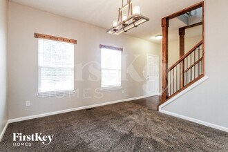 10463 Hunters Crossing Blvd in Indianapolis, IN - Foto de edificio - Building Photo