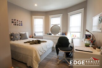 37 Long Ave, Unit 1 in Boston, MA - Foto de edificio - Building Photo
