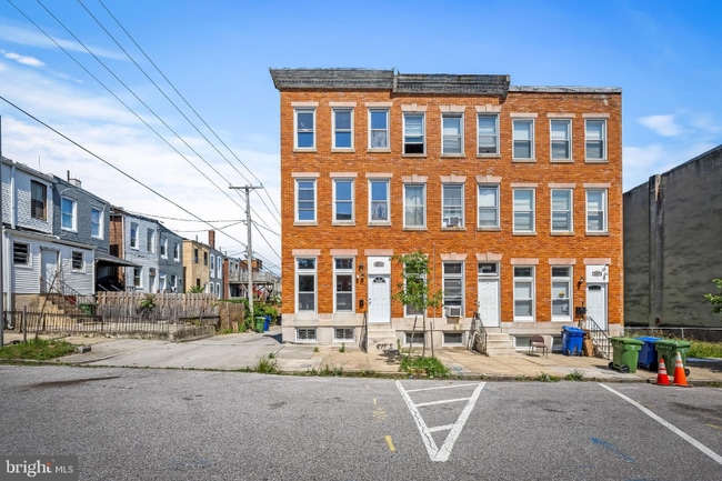 property at 2011 Boone St