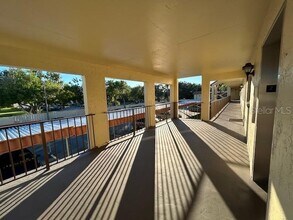 2440 Winding Creek Blvd in Clearwater, FL - Building Photo - Building Photo