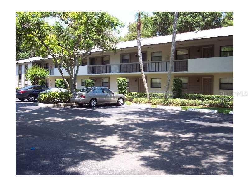 3036 Eastland Blvd in Clearwater, FL - Building Photo