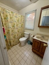 180 Avenue B in Holbrook, NY - Building Photo - Building Photo