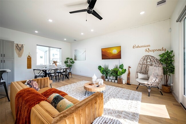 property at 2721 Rosalie St