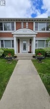 2123-2123 Harris Crescent in Burlington, ON - Building Photo - Building Photo