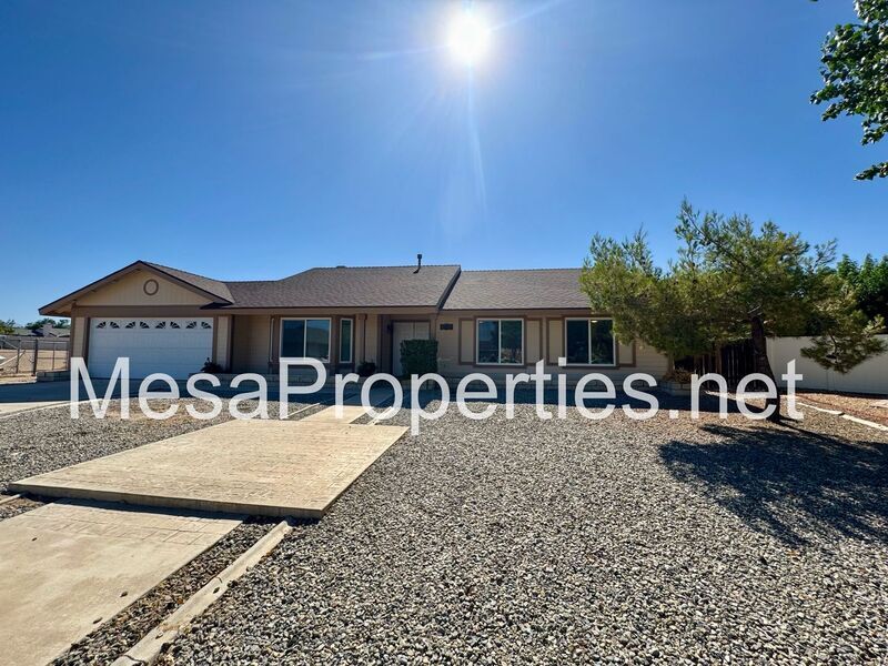 12550 Kristina Ct in Victorville, CA - Building Photo