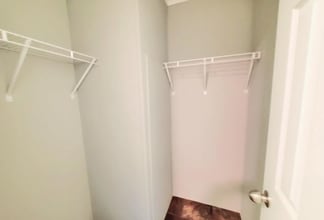 9970 Harbor Beach Ct in Fair Haven, MI - Foto de edificio - Building Photo