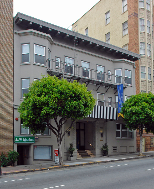 Lambourne in San Francisco, CA - Building Photo