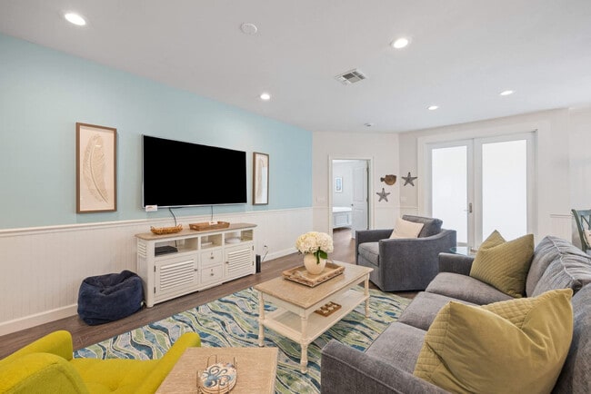 551 91st Ave N in Naples, FL - Building Photo - Building Photo