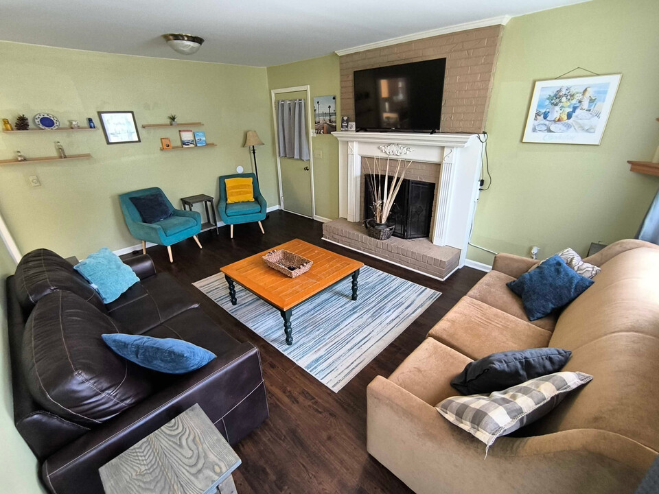 2417 Exton Shore Dr in Columbia, SC - Building Photo