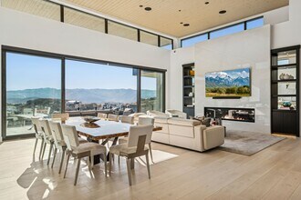 3404 Wapiti Cyn Rd in Park City, UT - Building Photo - Building Photo