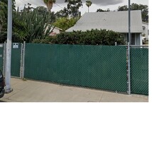 15247 Chatsworth St in Mission Hills, CA - Foto de edificio - Building Photo