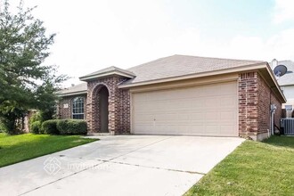 913 Sycamore St in Burleson, TX - Building Photo - Building Photo