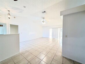 408 Sandpiper Ridge Dr in Orlando, FL - Foto de edificio - Building Photo