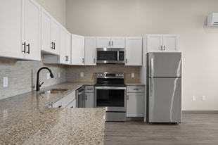 56 Oak Terrace in Haverhill, MA - Building Photo