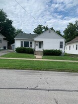 705 Taylor St in Moberly, MO - Building Photo