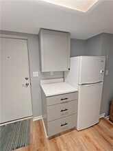 295 42nd St, Unit 1st flr in Pittsburgh, PA - Building Photo - Building Photo