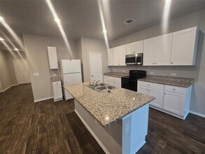 12613 Brahmin Dr in Austin, TX - Building Photo - Building Photo