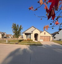 2900 Blf Crk Dr in Mansfield, TX - Building Photo