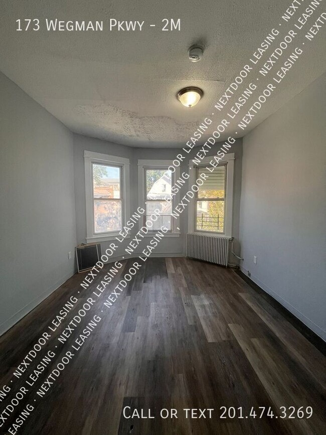 173 Wegman Pkwy in Jersey City, NJ - Building Photo - Building Photo