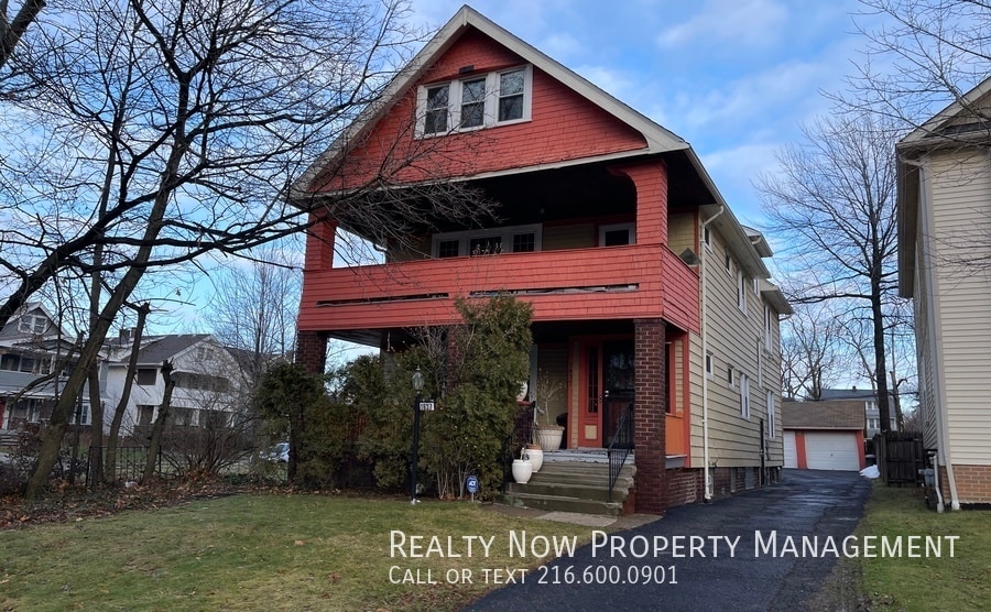 1637 Coventry Rd in Cleveland Heights, OH - Building Photo