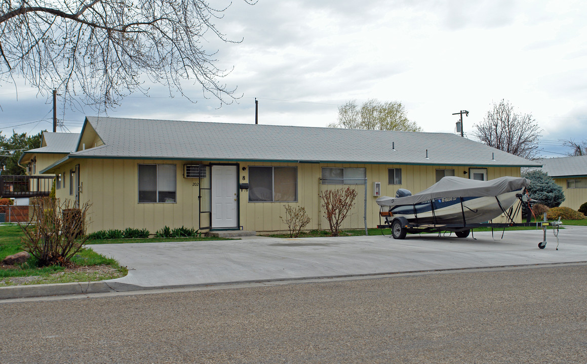 1315 E Ash St in Caldwell, ID - Foto de edificio