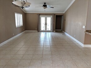 10188 Birch Bluff Ln in Las Vegas, NV - Building Photo - Building Photo
