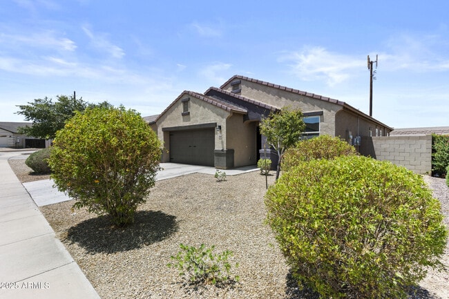 5904 S 30th Ln in Phoenix, AZ - Building Photo - Building Photo