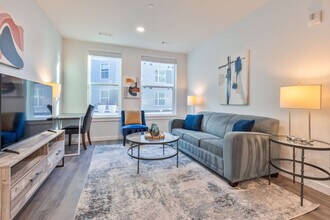 305 Winter St in Waltham, MA - Building Photo - Building Photo