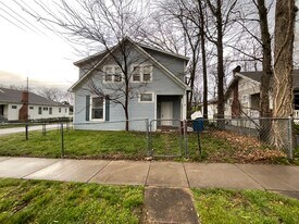 701 E Normal St in Springfield, MO - Building Photo