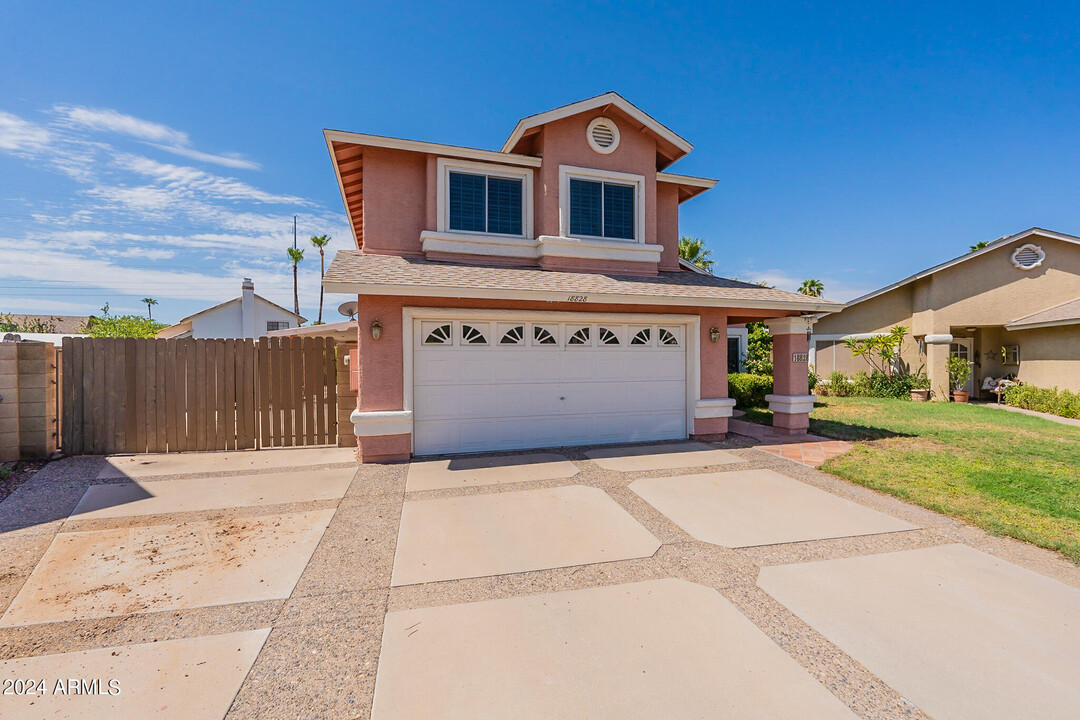 18828 N 15th St in Phoenix, AZ - Building Photo