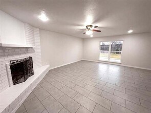 3732 Sugarberry Dr in Mesquite, TX - Building Photo - Building Photo